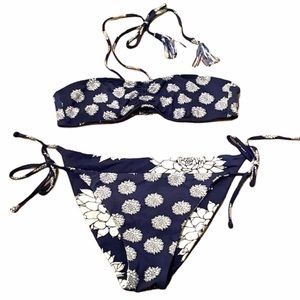 Quiksilver women’s halter bikini in navy & white